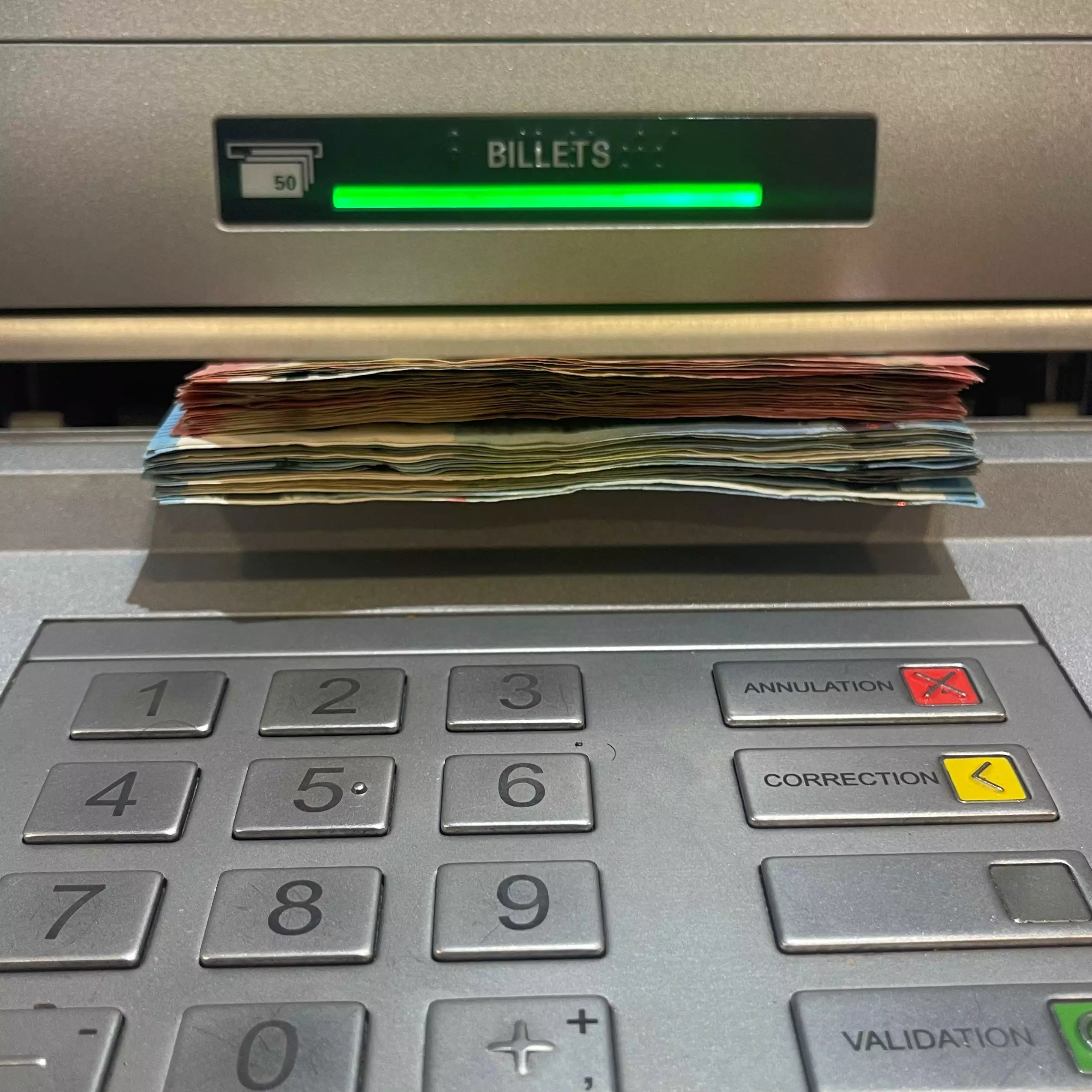 Etape 3 : Argent DAB (Distributeur à billets)