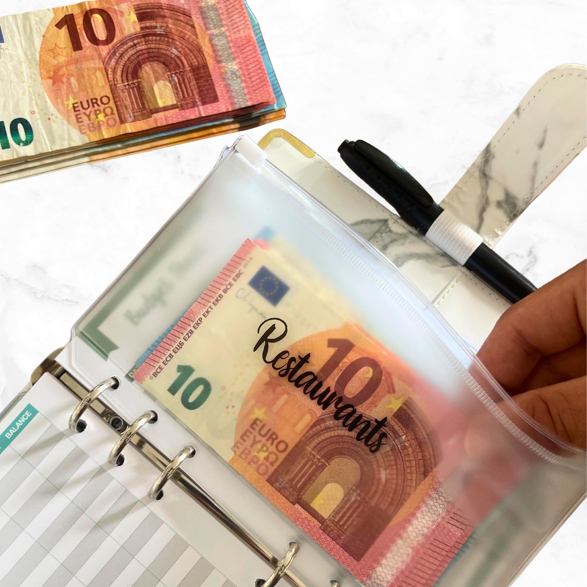 Etape 4 : Répartissez l’argent dans les enveloppes !